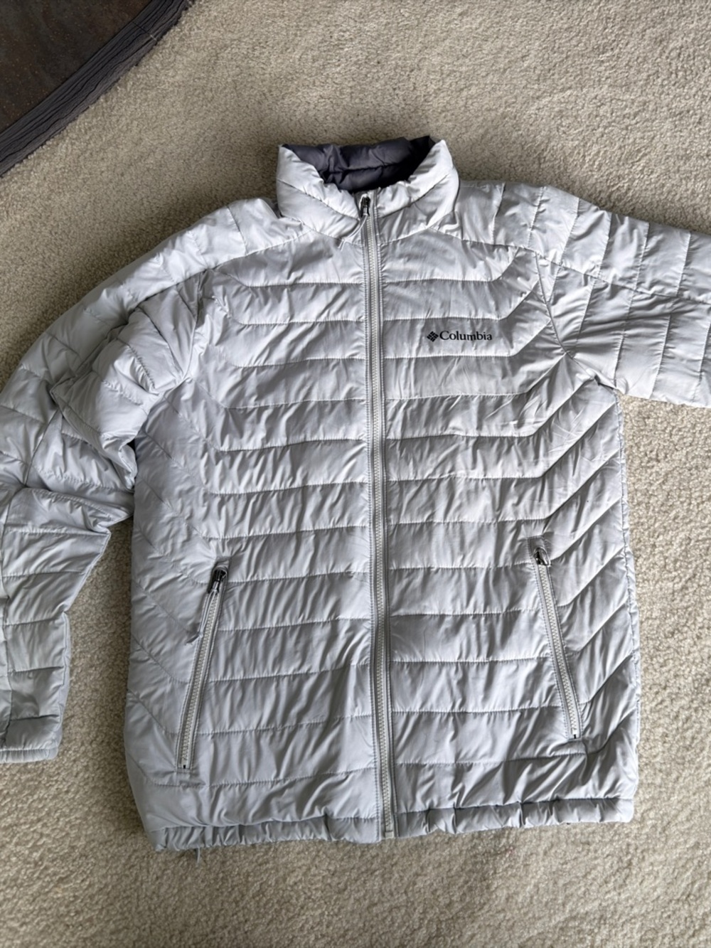 Columbia Men’s Light Gray Puffer Jacket